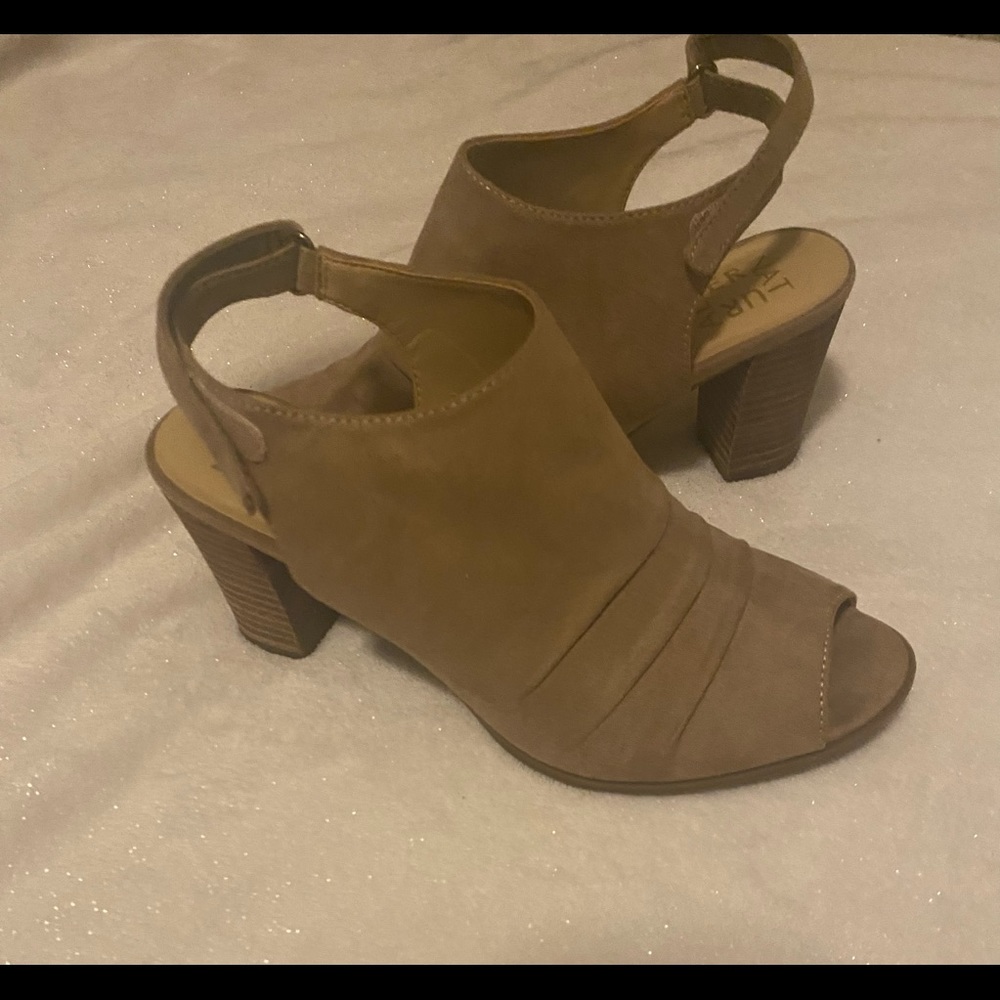 Naturalizer heels